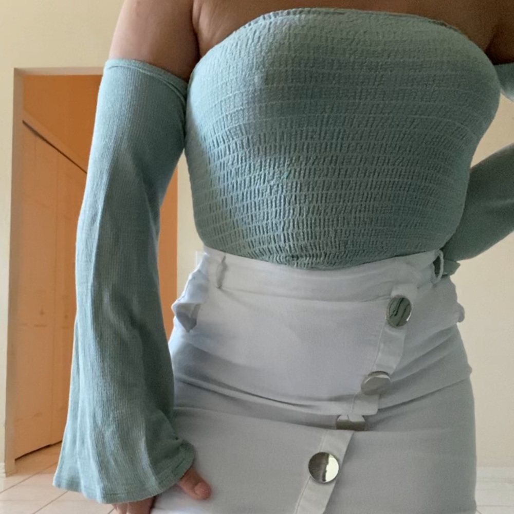 green crop top
